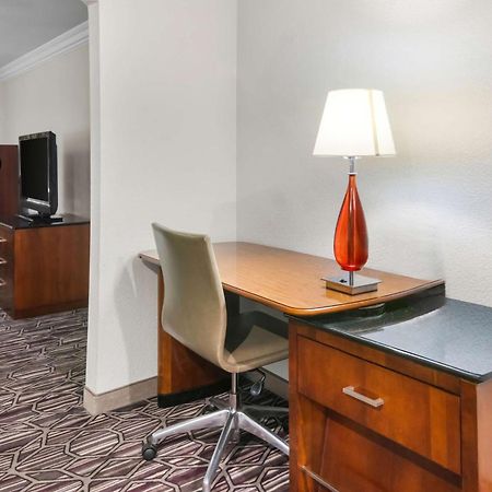 Surestay Plus By Best Western Fort Worth Benbrook Kültér fotó