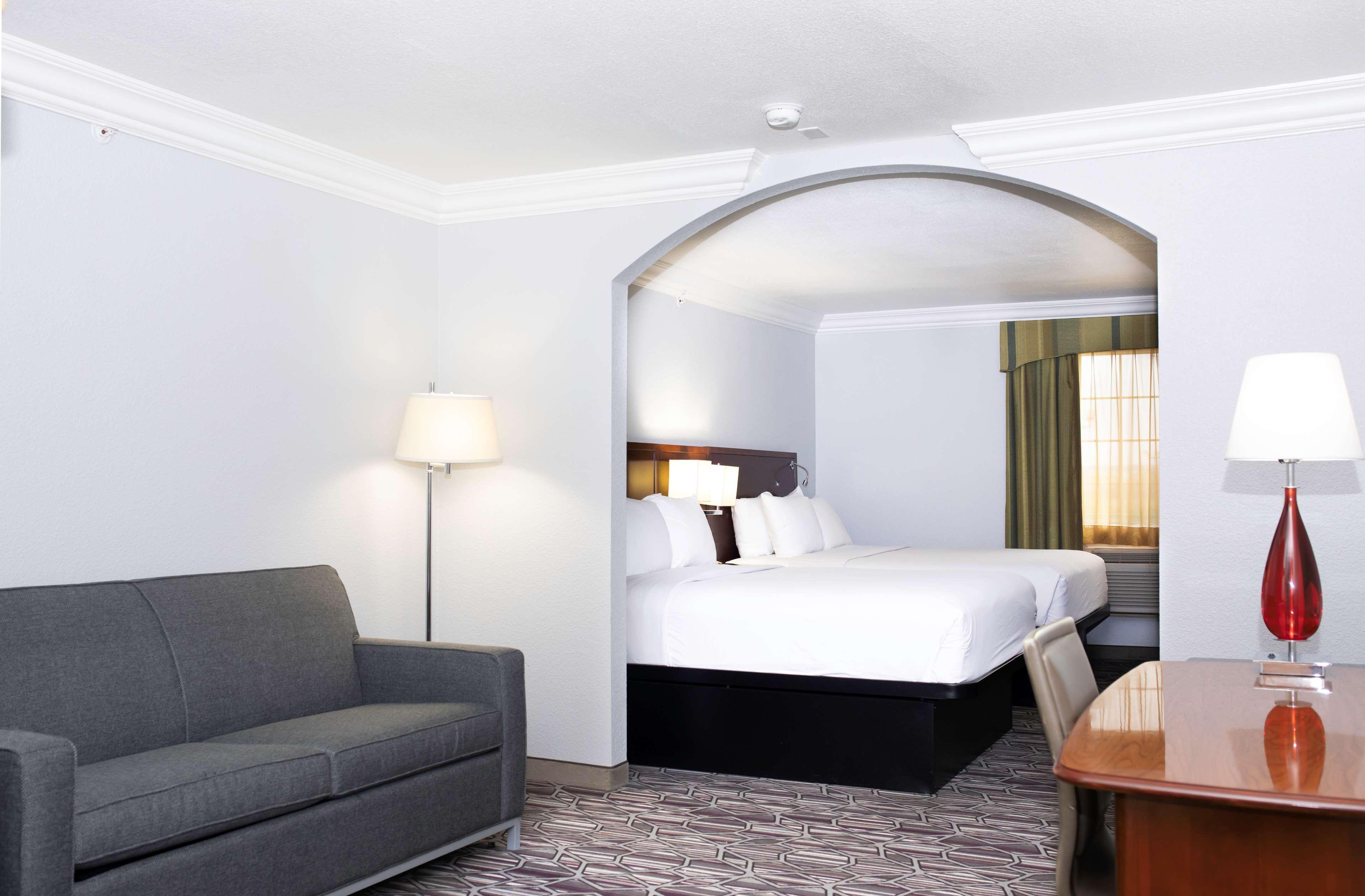 Surestay Plus By Best Western Fort Worth Benbrook Kültér fotó