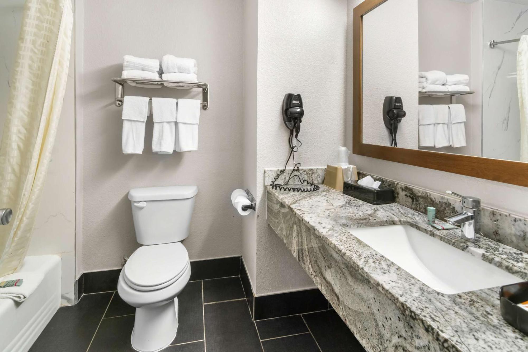 Surestay Plus By Best Western Fort Worth Benbrook Kültér fotó