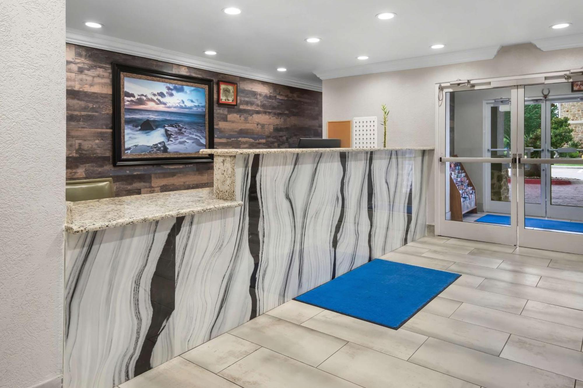 Surestay Plus By Best Western Fort Worth Benbrook Kültér fotó
