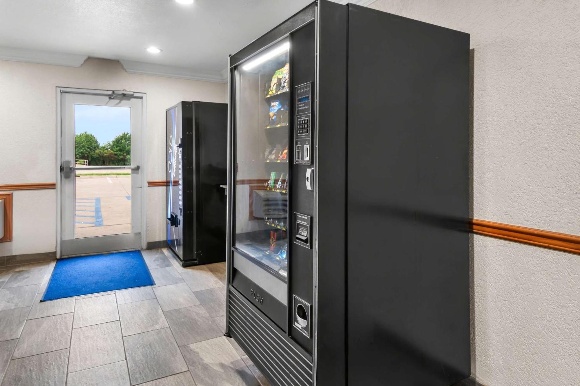 Surestay Plus By Best Western Fort Worth Benbrook Kültér fotó