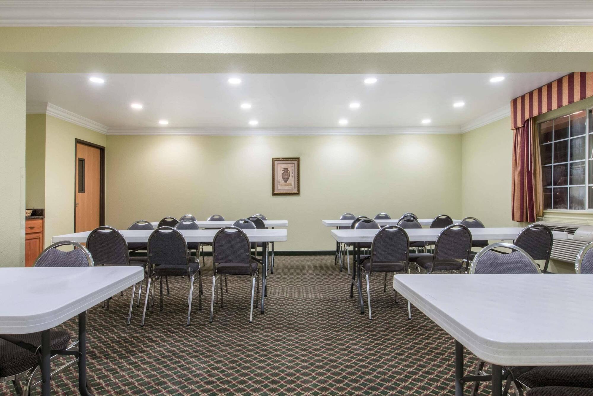 Surestay Plus By Best Western Fort Worth Benbrook Kültér fotó